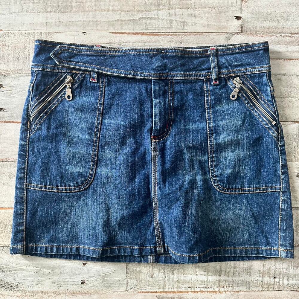VINTAGE -STYLE BLUE DENIM MINI SKIRT SIZE 7/8